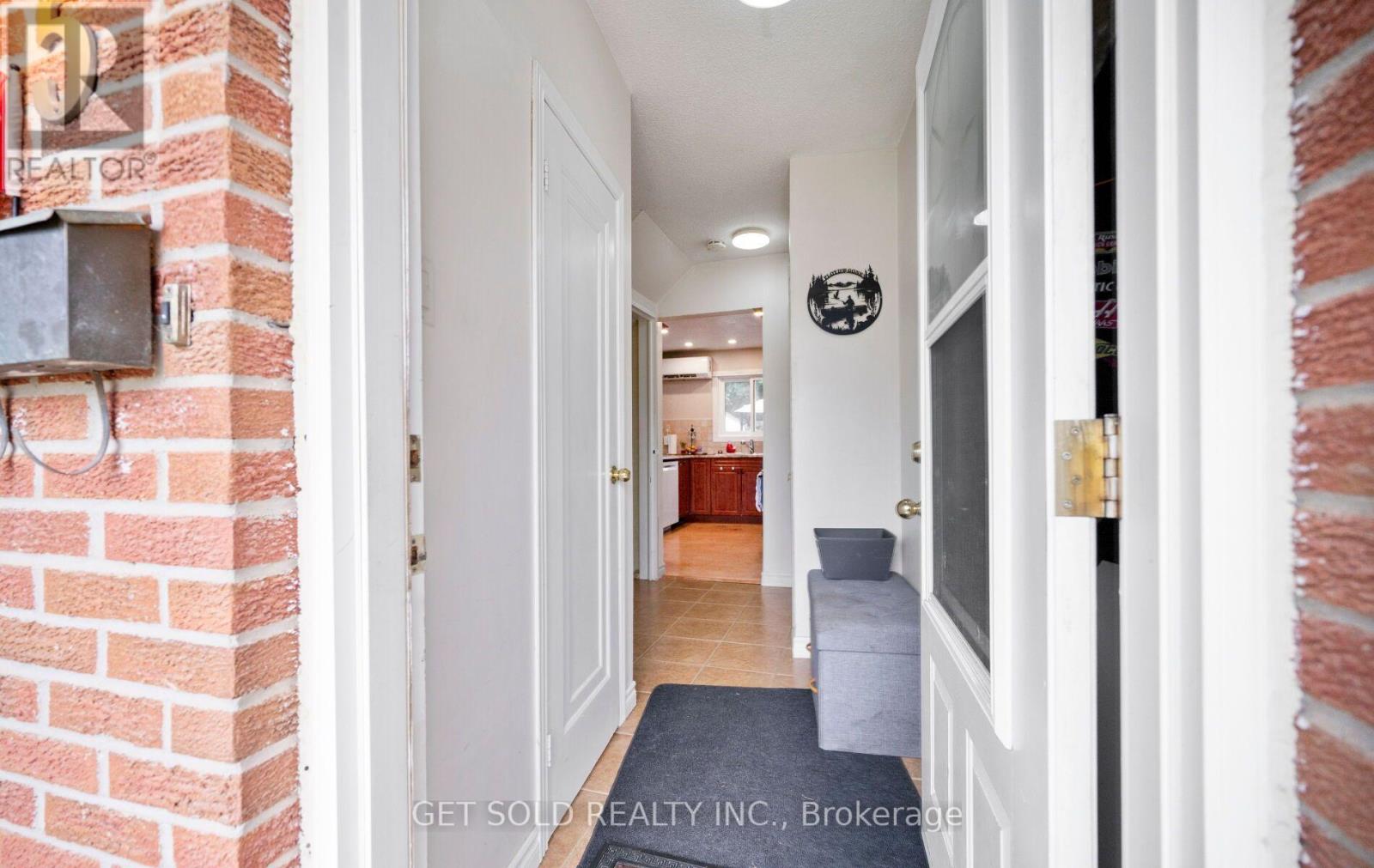 #5 5 KINGHAM ROAD - 3