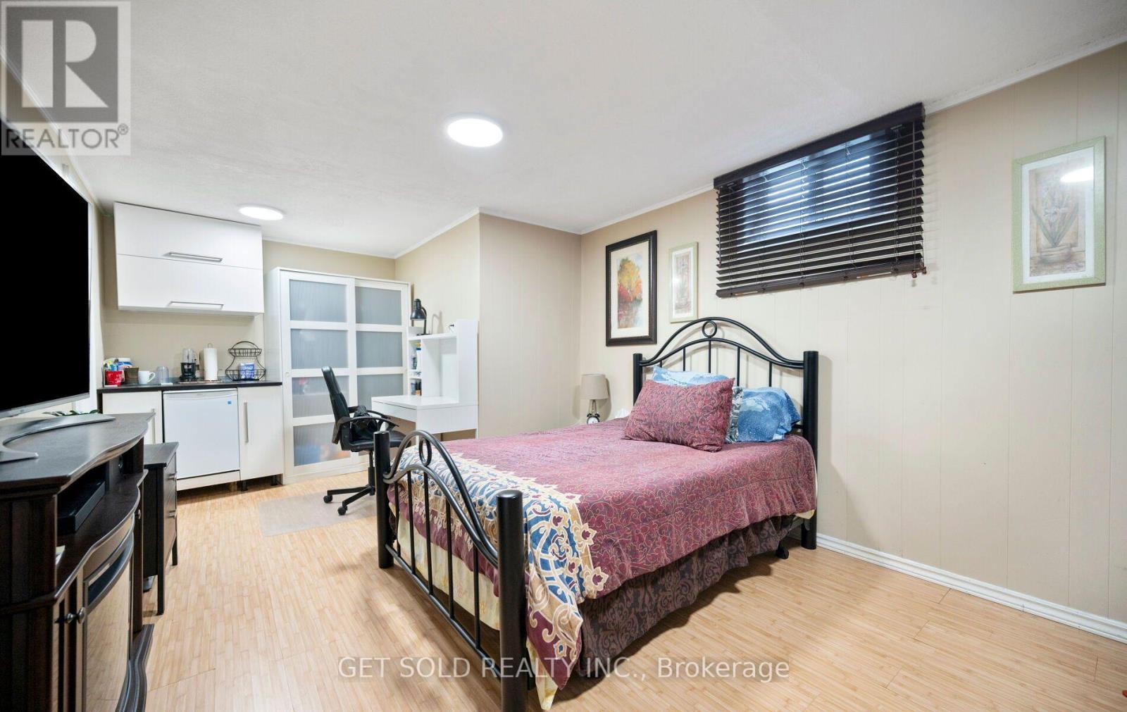 #5 5 KINGHAM ROAD - 31