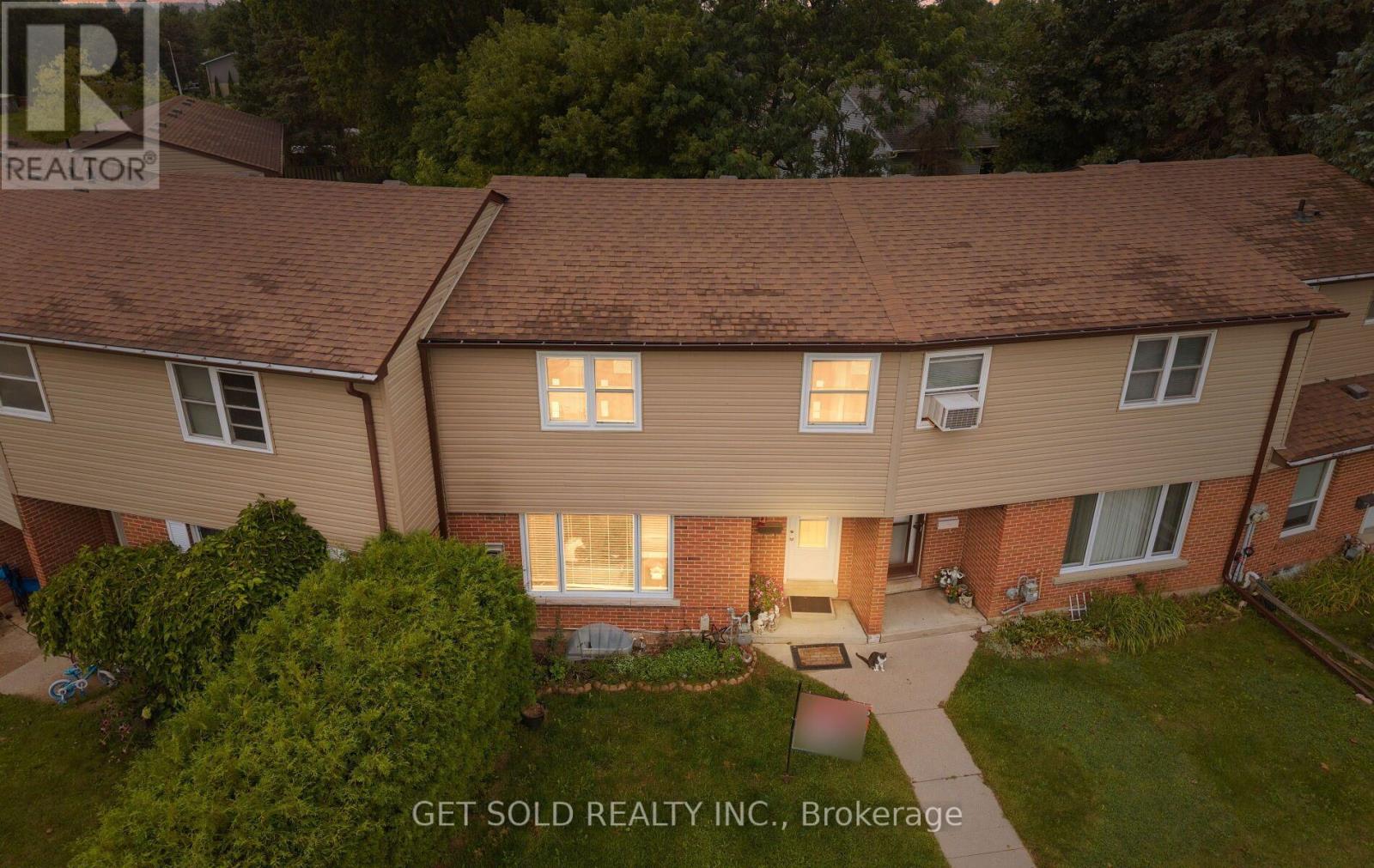 #5 5 KINGHAM ROAD - 44