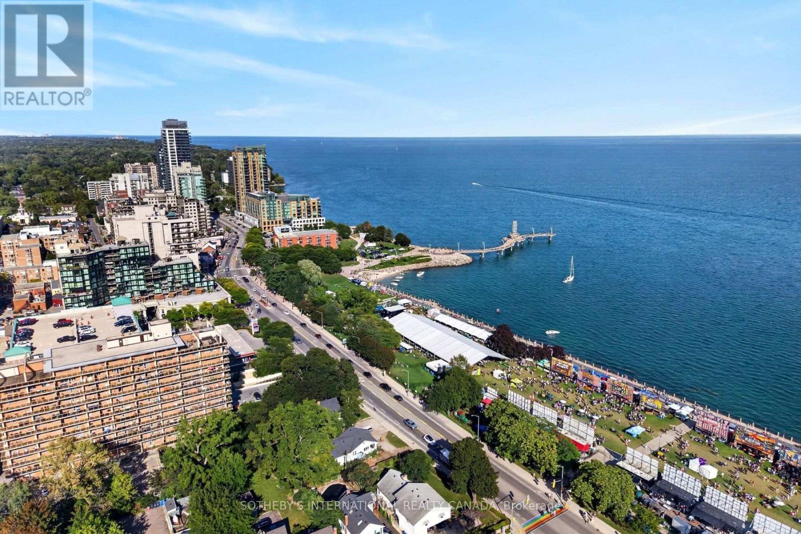 1375 CAROLINE STREET - 31