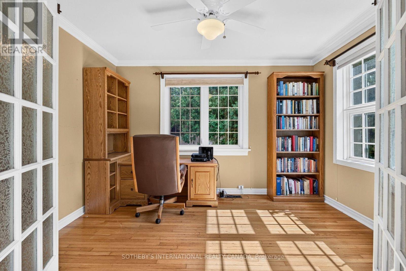 1375 CAROLINE STREET - 7