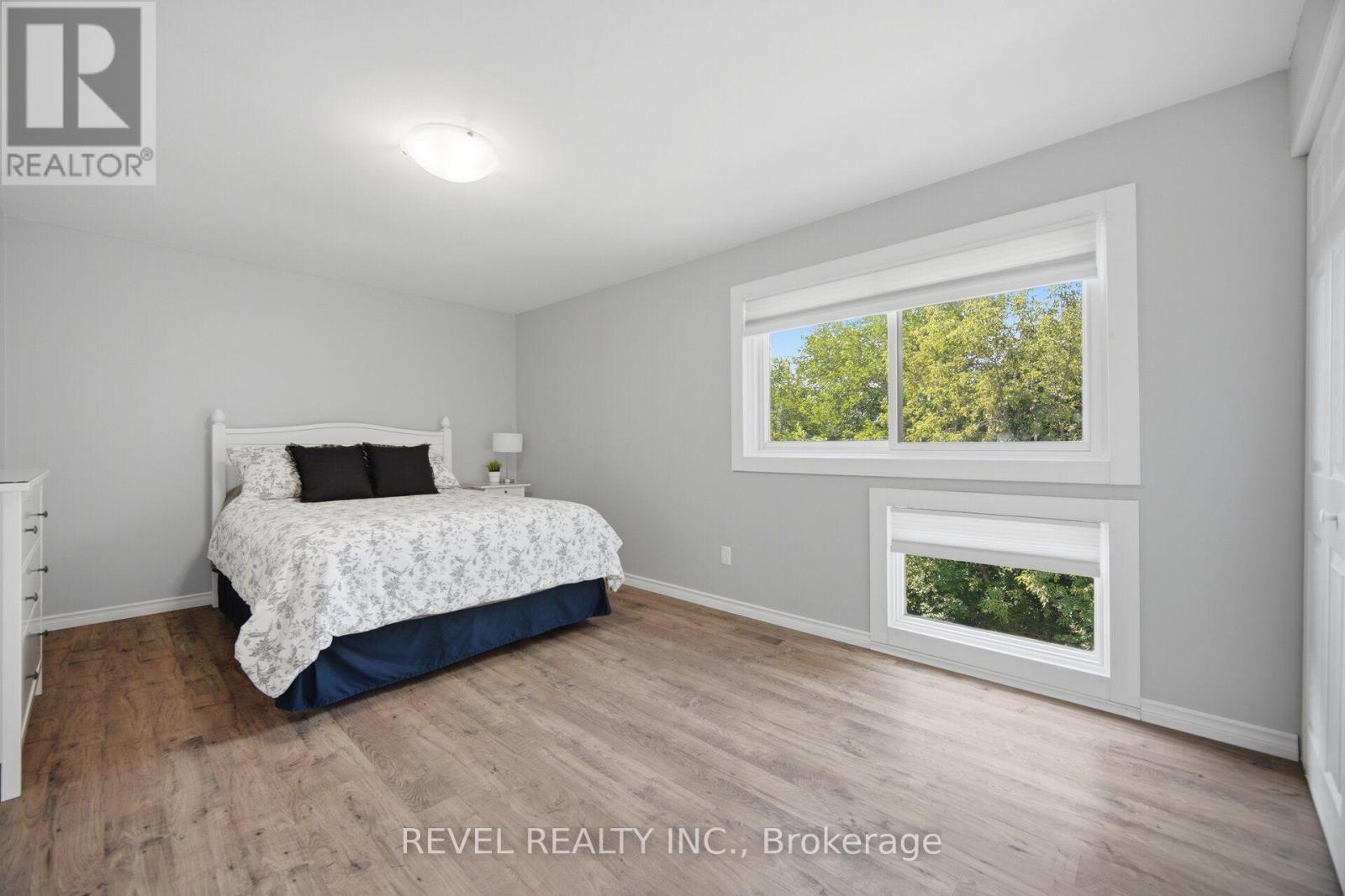 #5 650 CHILDS DRIVE - 18