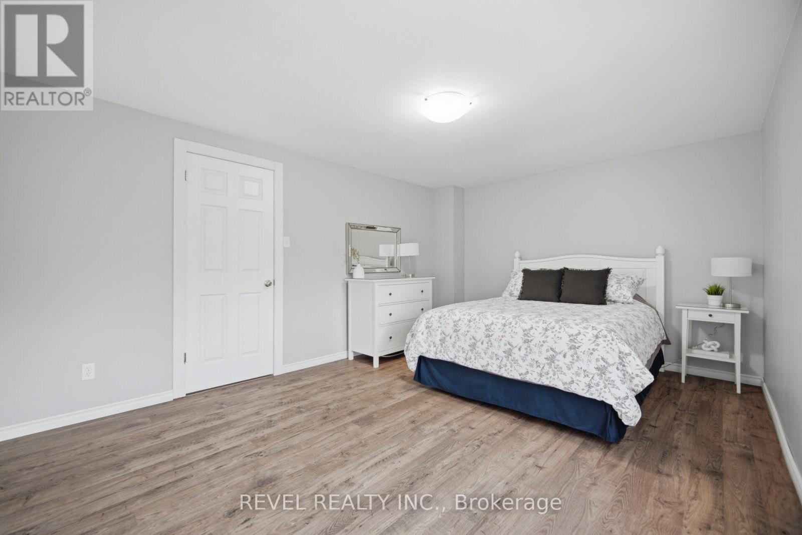 #5 650 CHILDS DRIVE - 19