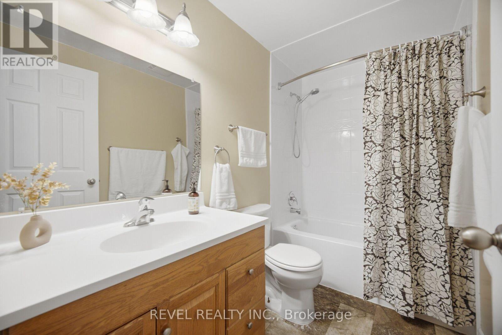 #5 650 CHILDS DRIVE - 21