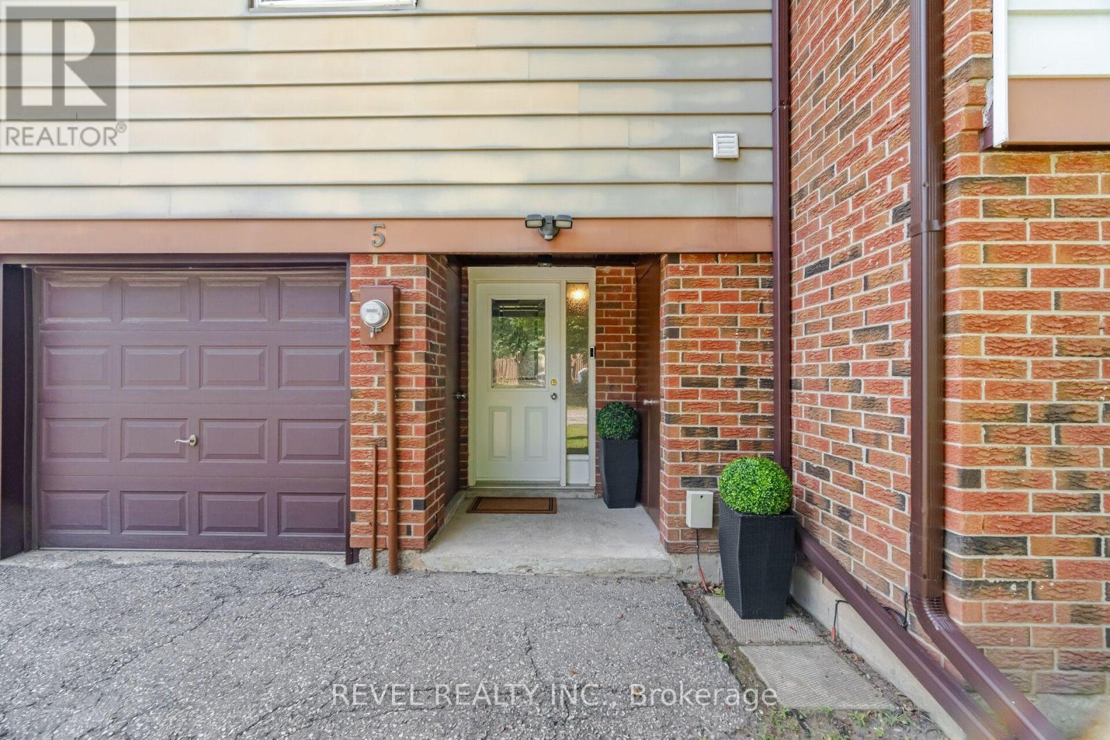 #5 650 CHILDS DRIVE - 3
