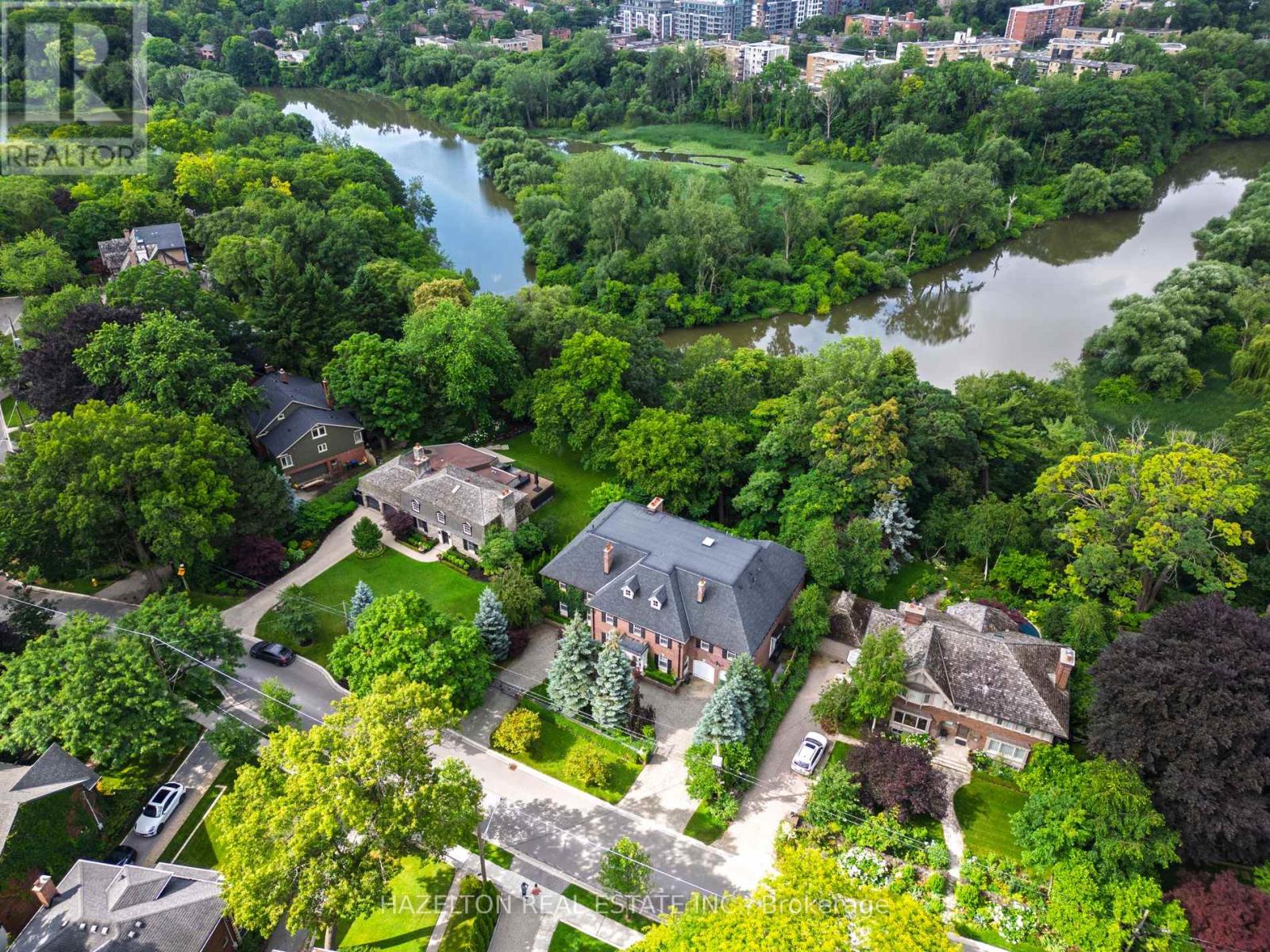 246 RIVERSIDE DRIVE - Image 49