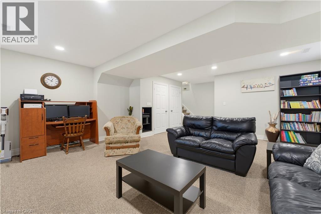 50 SOUTHGLEN Road - Image 27