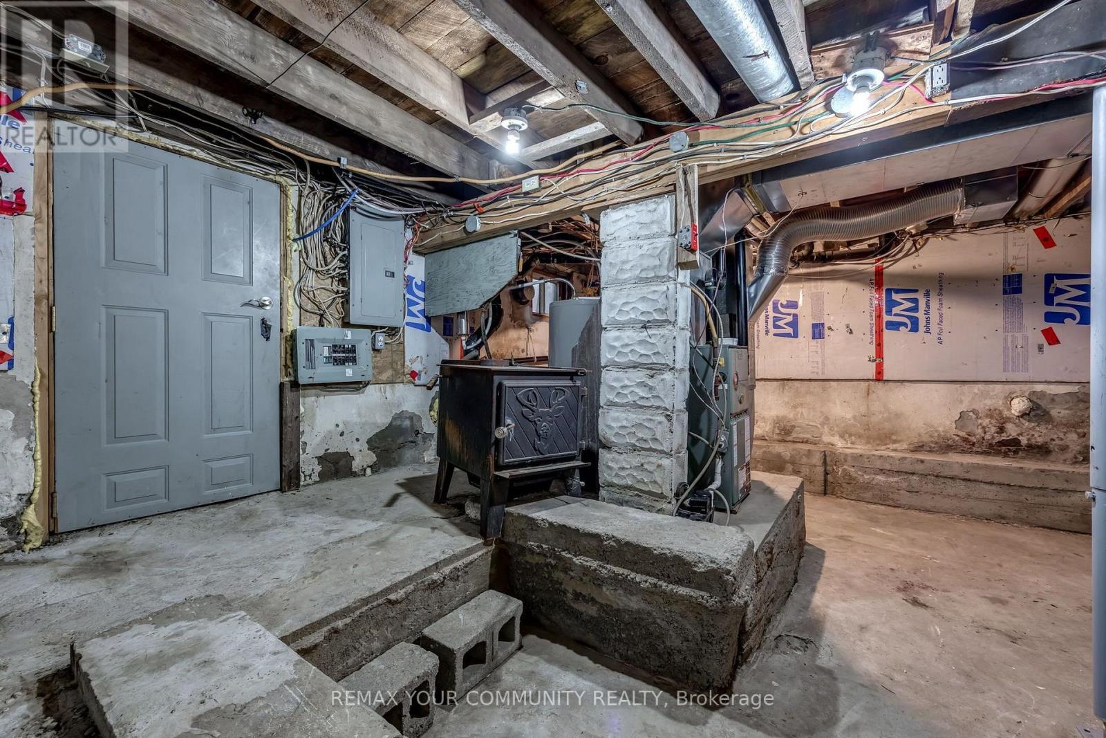 1491 BRUNEL ROAD - Image 25