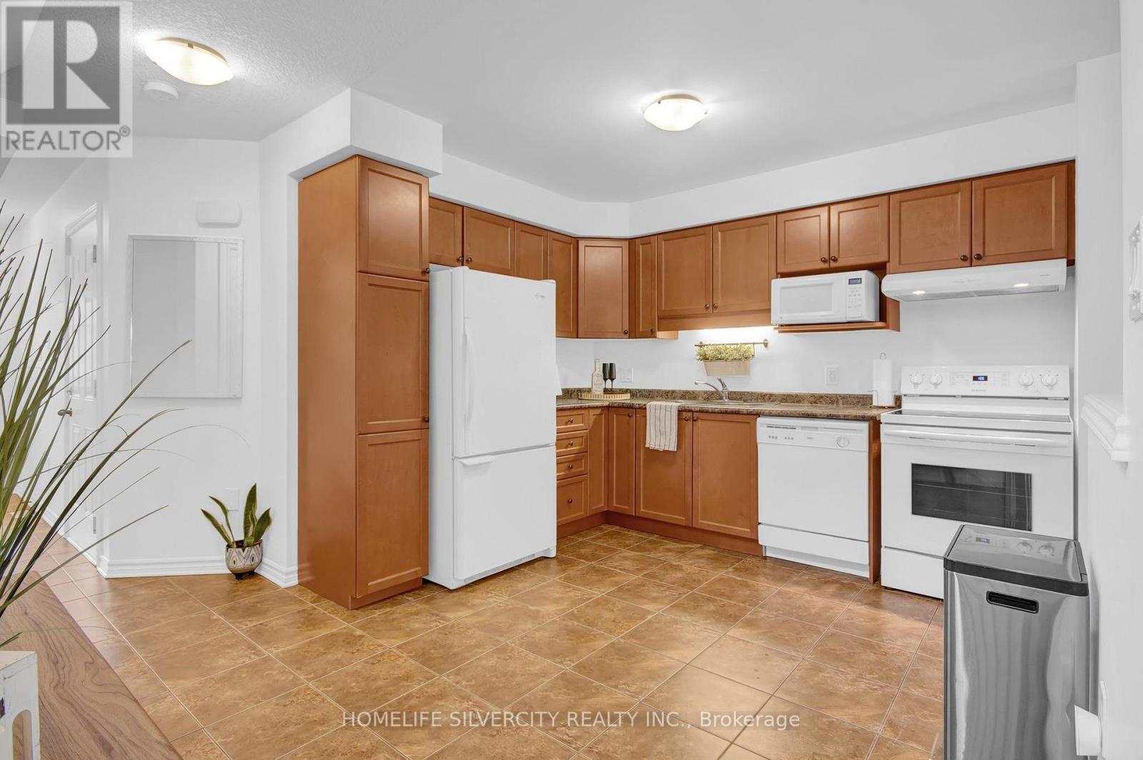 #45 1059 WHETHERFIELD STREET N - 12
