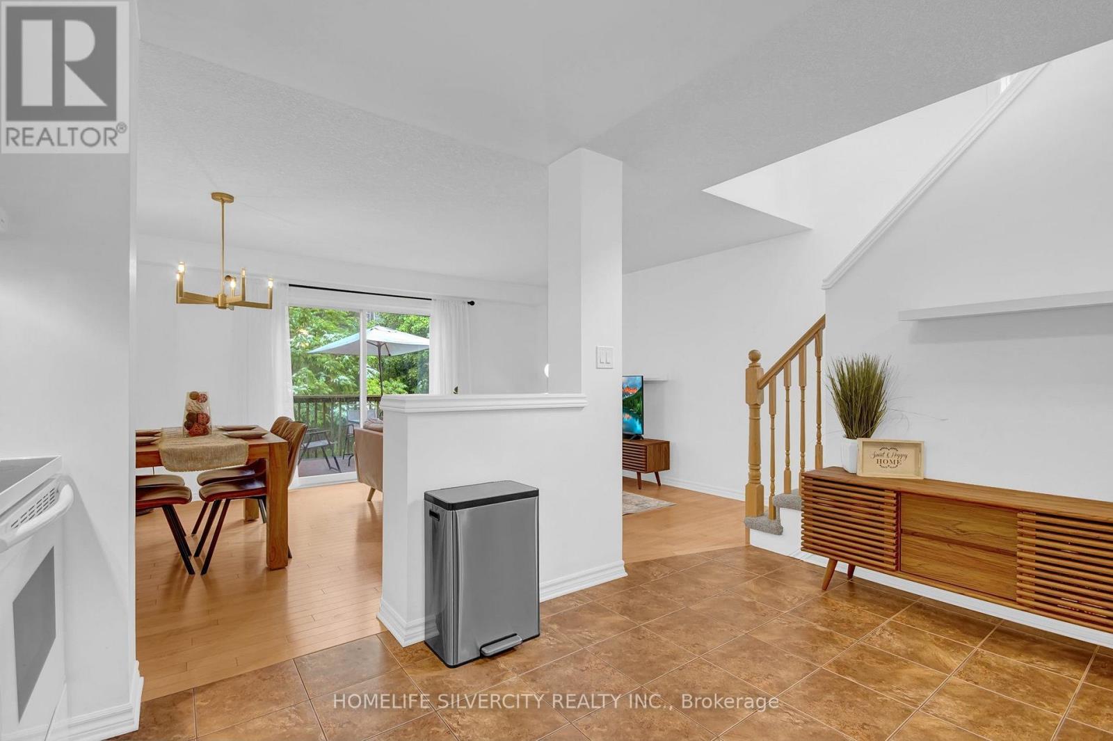 #45 1059 WHETHERFIELD STREET N - 15
