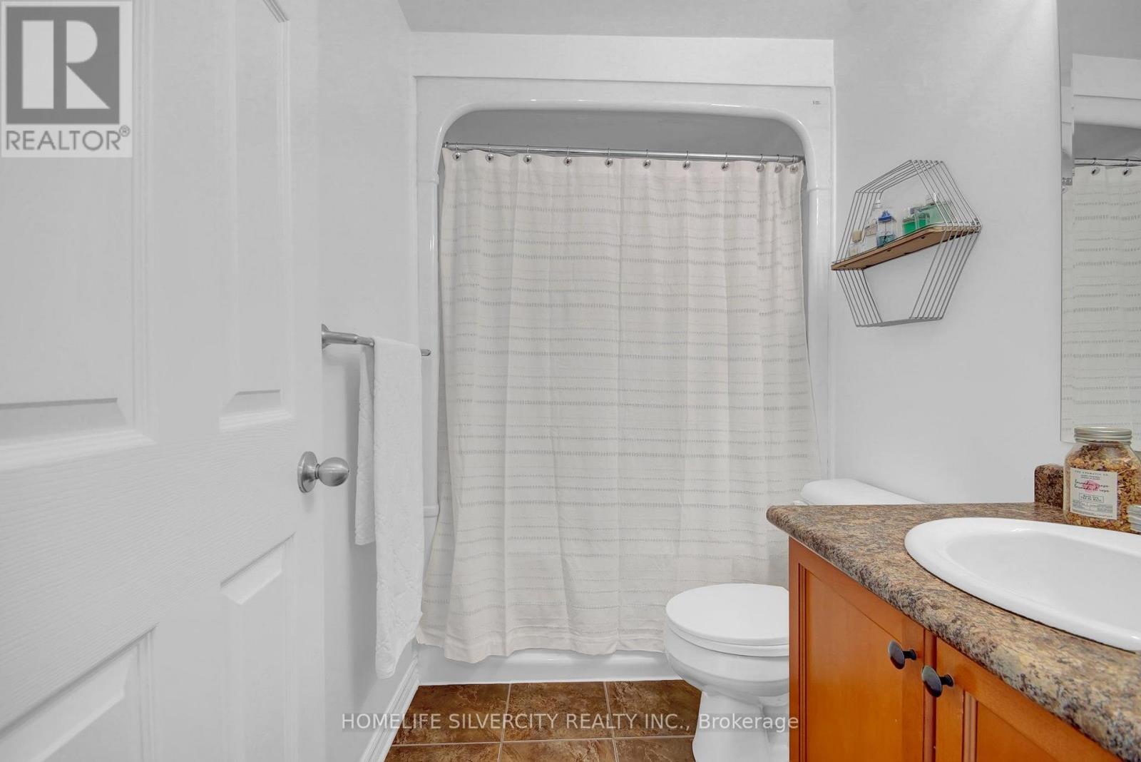 #45 1059 WHETHERFIELD STREET N - Image 28