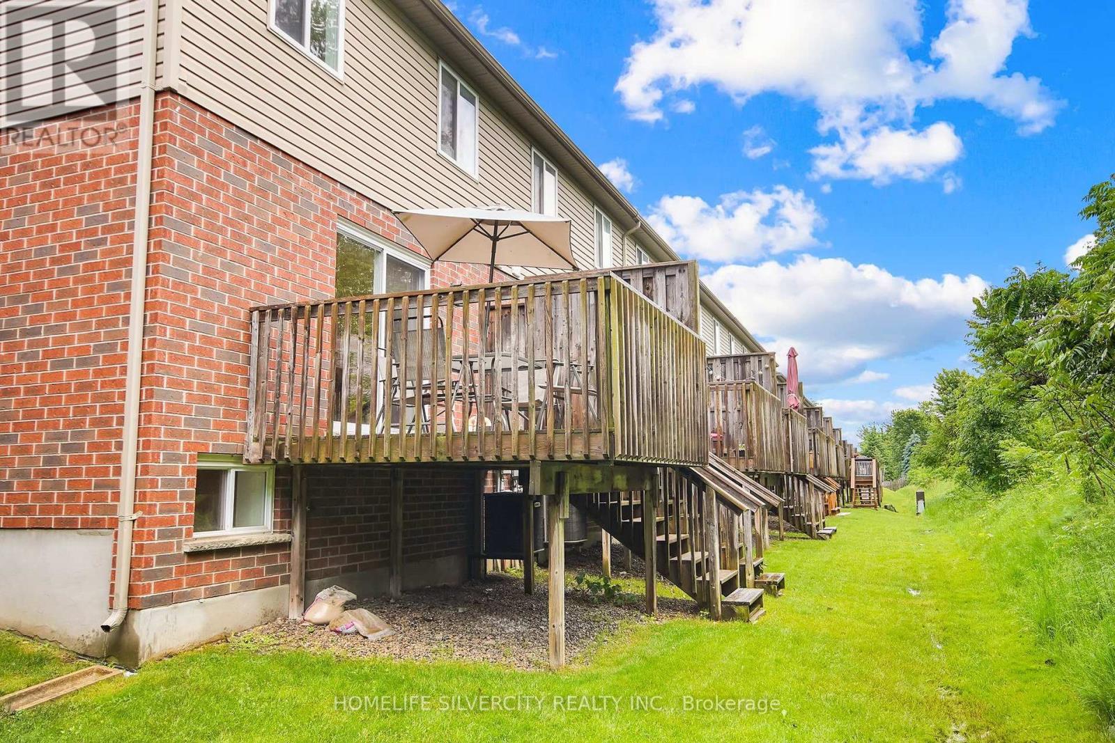 #45 1059 WHETHERFIELD STREET N - Image 31
