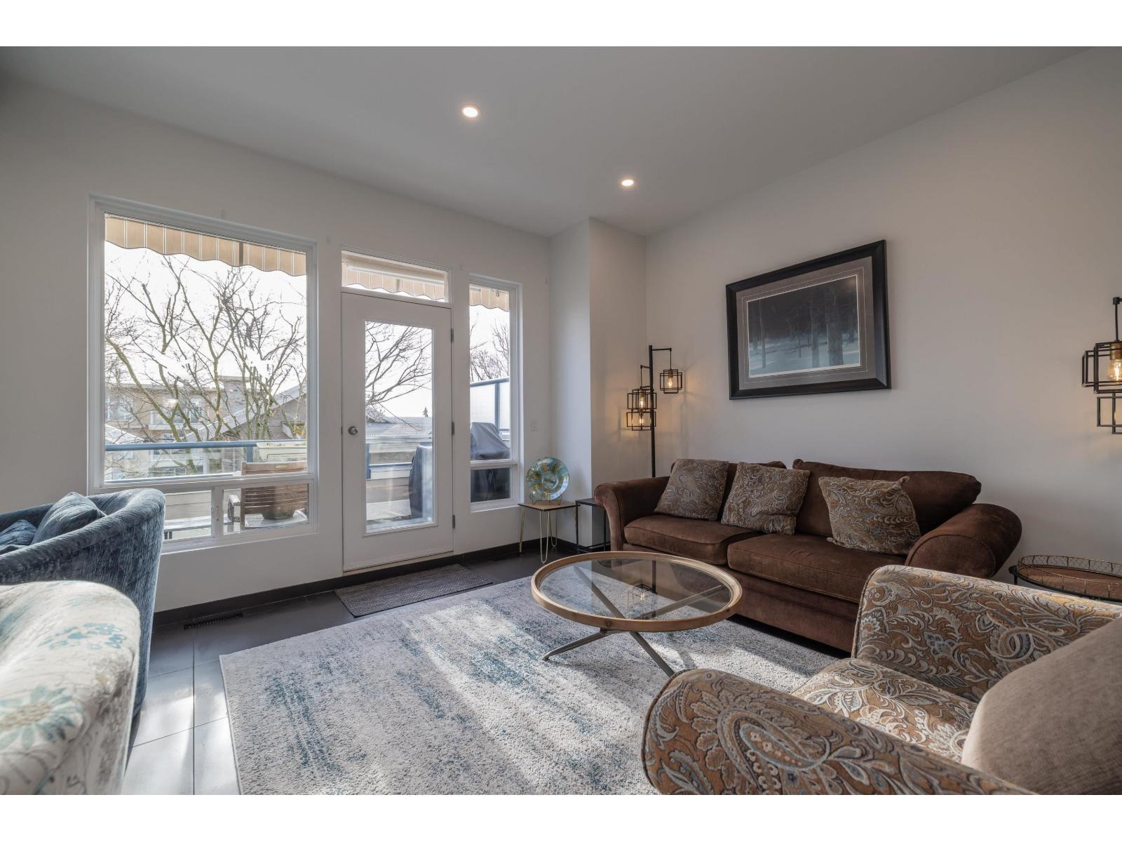 7 15161 PROSPECT AVENUE, White Rock