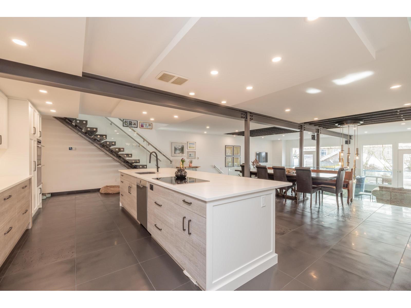 7 15161 PROSPECT AVENUE, White Rock