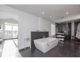 7 15161 Prospect Avenue, White Rock, BC V4B2B8 Photo 28