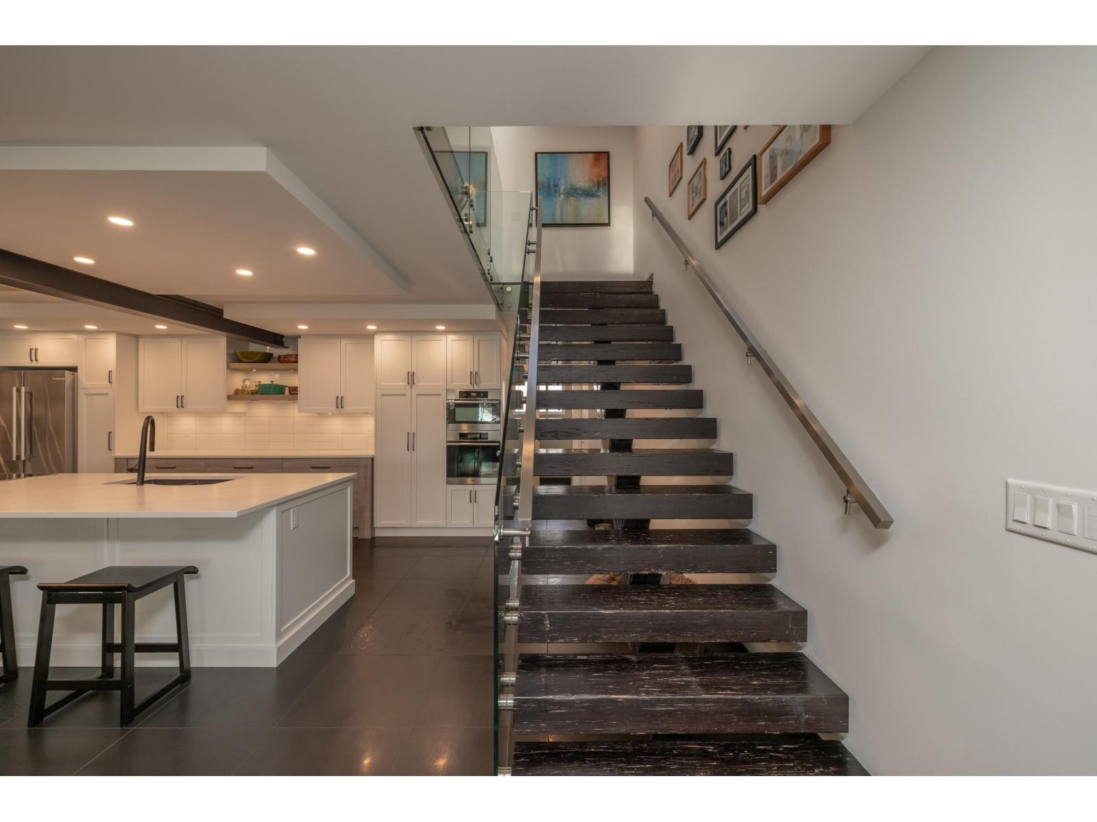 7 15161 PROSPECT AVENUE, White Rock
