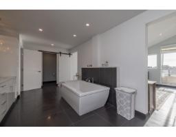 7 15161 Prospect Avenue, White Rock, BC V4B2B8 Photo 31