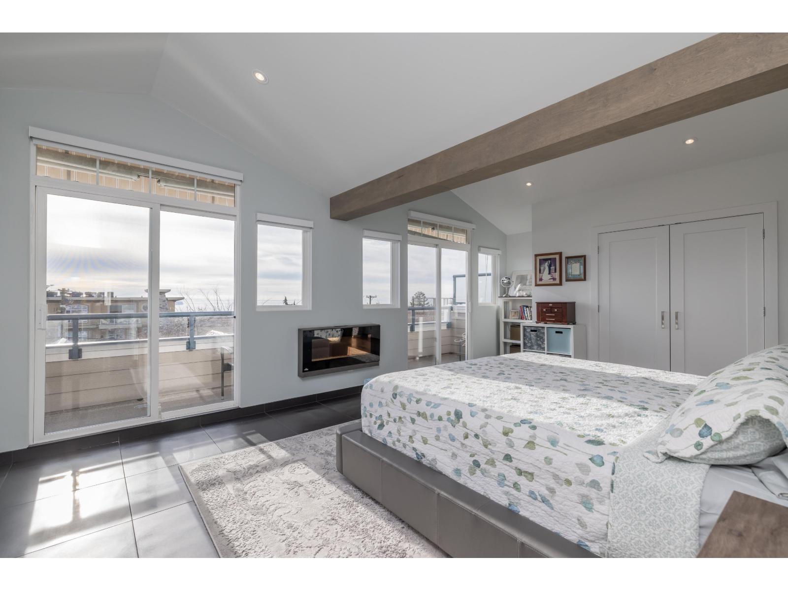 7 15161 PROSPECT AVENUE, White Rock