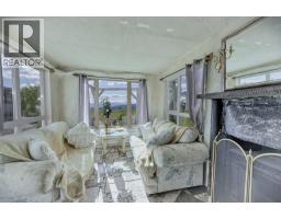 Kitchen - 6080 Highway 3, Bridesville, BC V0H1Y0 Photo 16