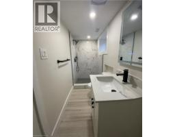 264 Thayer Avenue Unit# Lower, Hamilton, ON L9A1J7 Photo 13