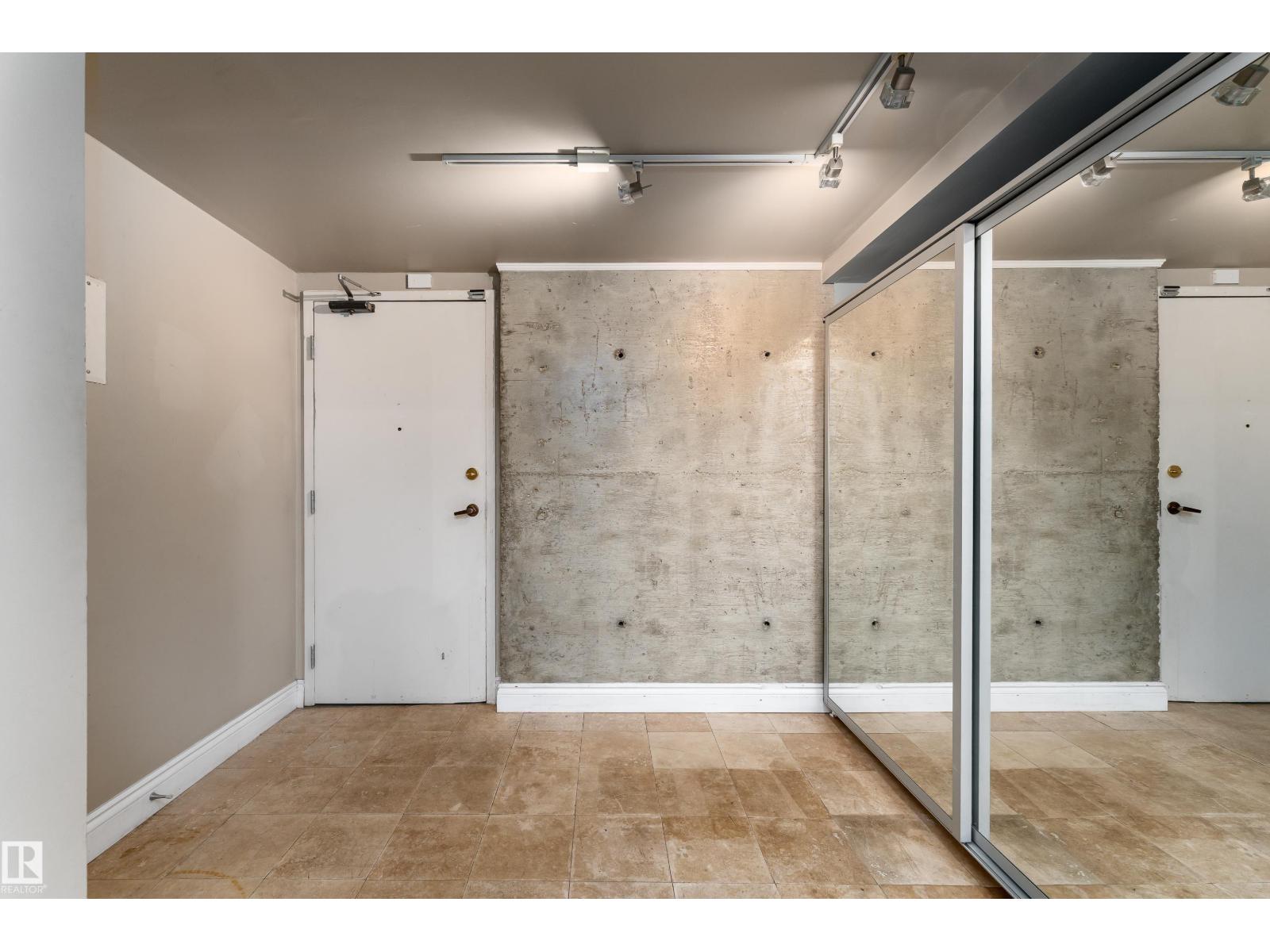 #901 – 10125 109 Street NW, Downtown (Edmonton) — photo 27 of 30: Property photo