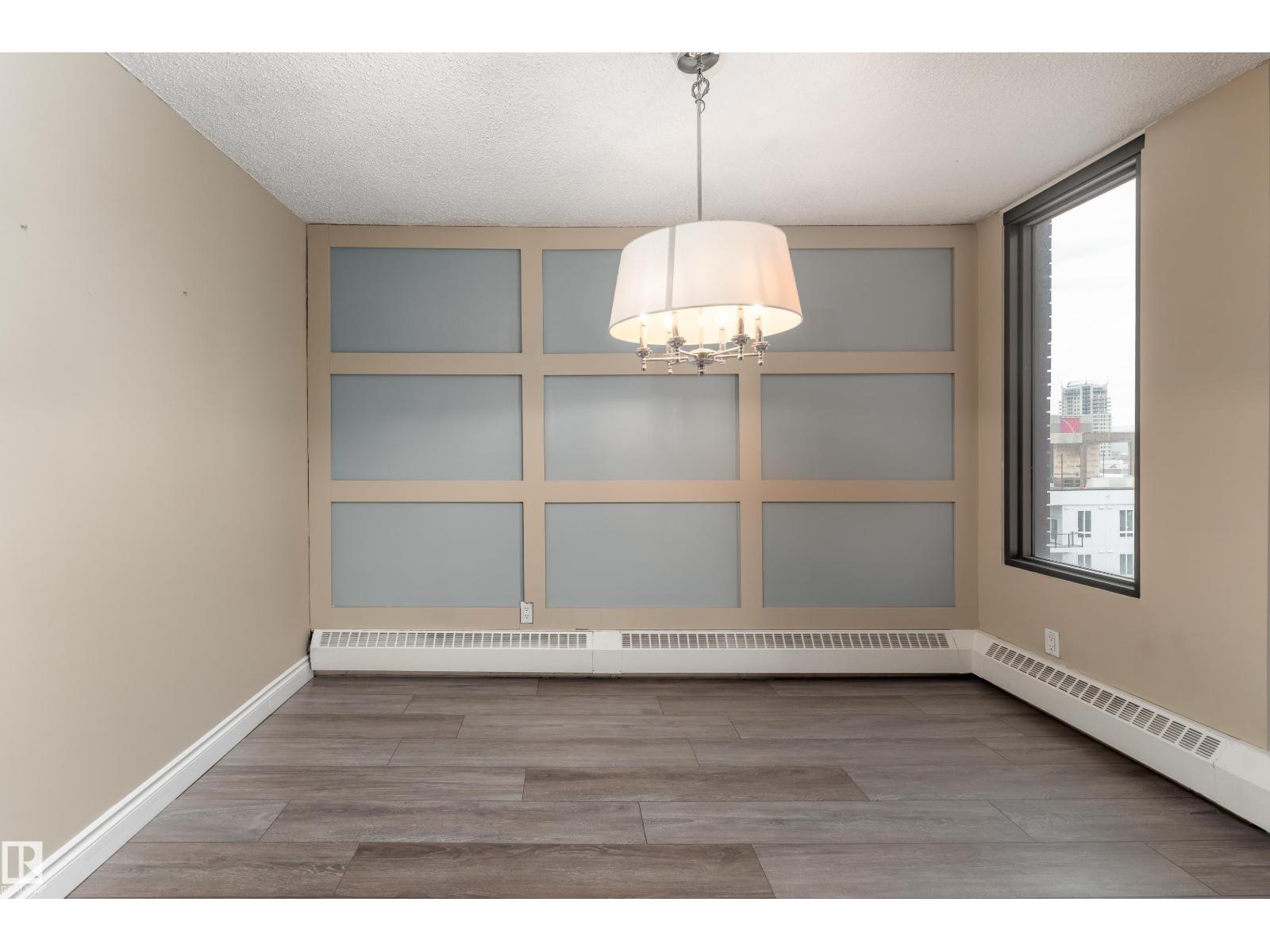 #901 10125 109 ST NW - 7