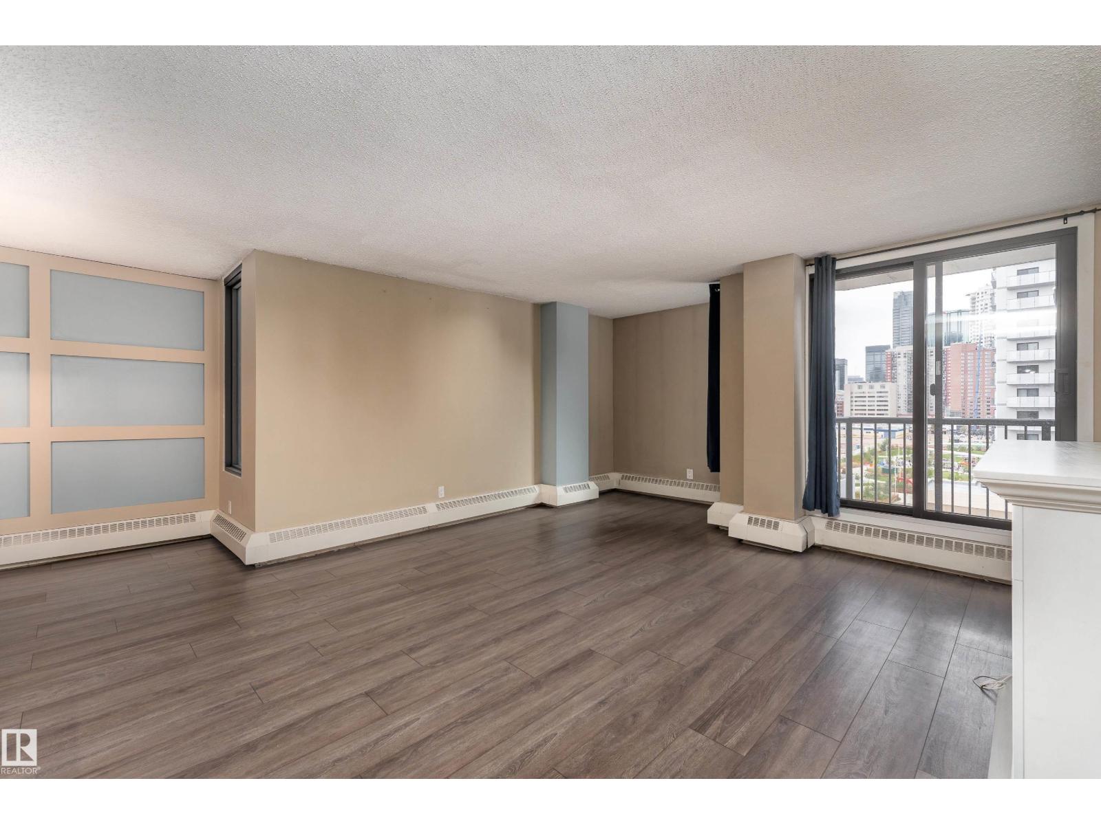 #901 – 10125 109 Street NW, Downtown (Edmonton) — photo 2 of 30: Property photo