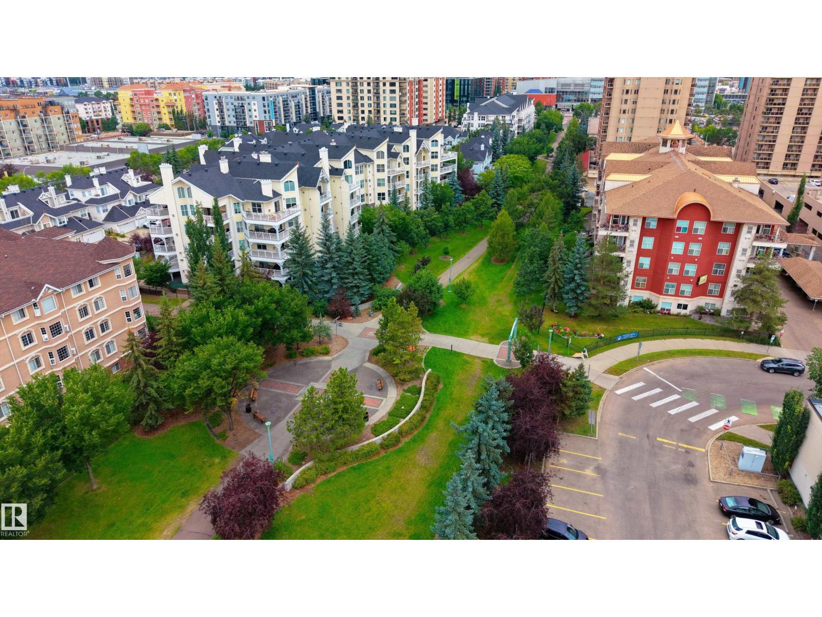 #901 10125 109 ST NW - Image 43