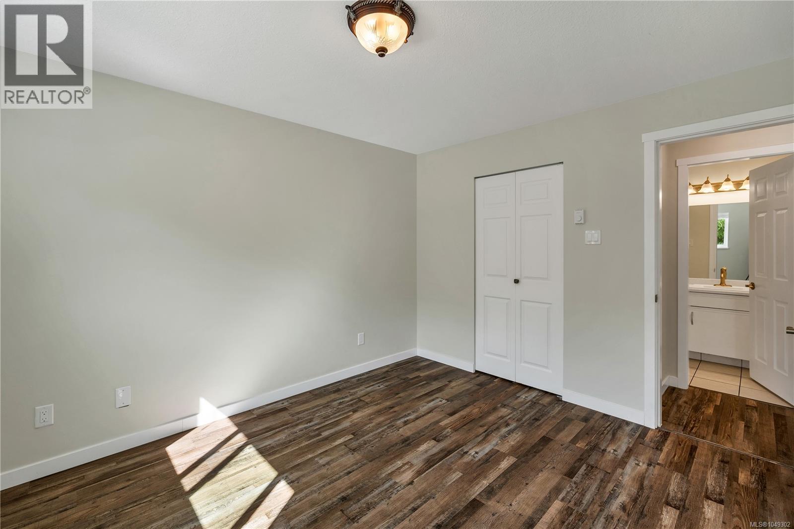 #102 4692 Alderwood Pl - 12