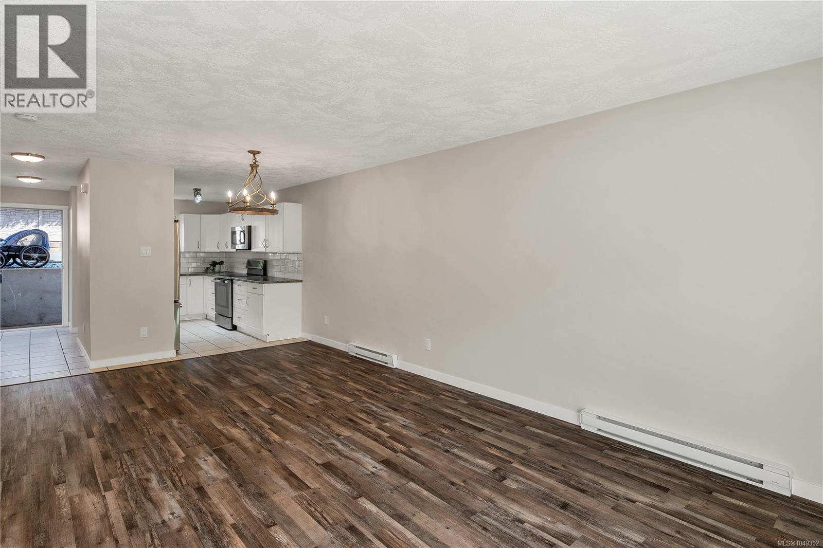 #102 4692 Alderwood Pl - 19