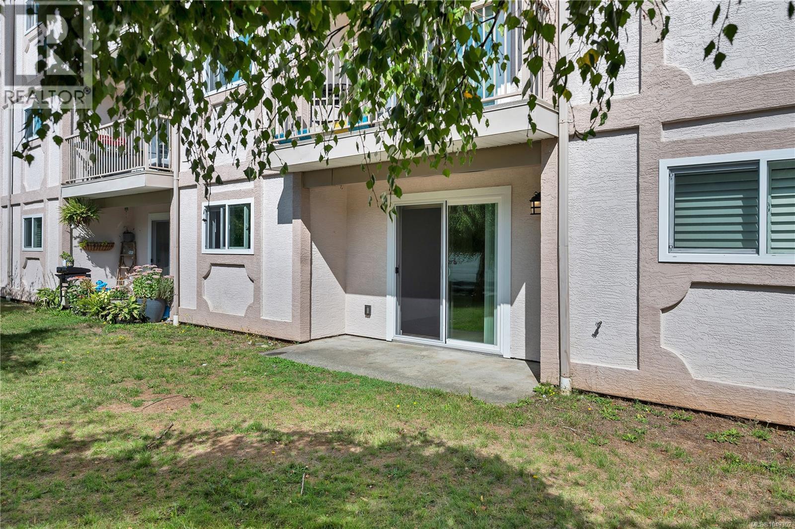#102 4692 Alderwood Pl - 21