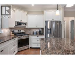 3936 Creekside Dr, Bowser, BC V0R1G0 Photo 18