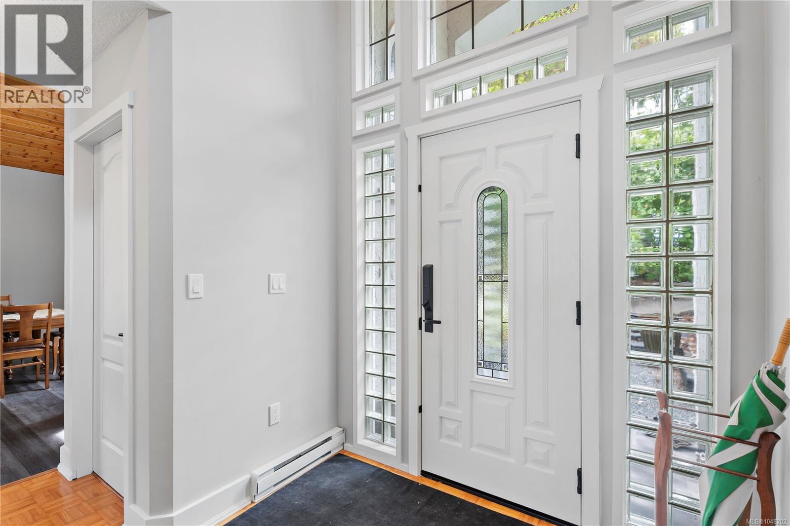 5025 Genoa Bay Rd - Image 7