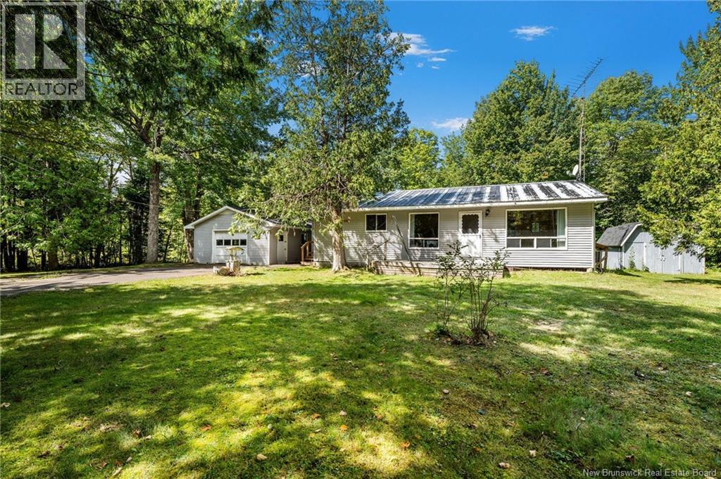 198 Lake Road, Lake George — photo 1