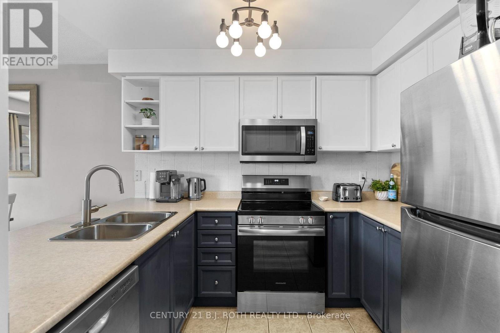22 RIDWELL STREET - 10