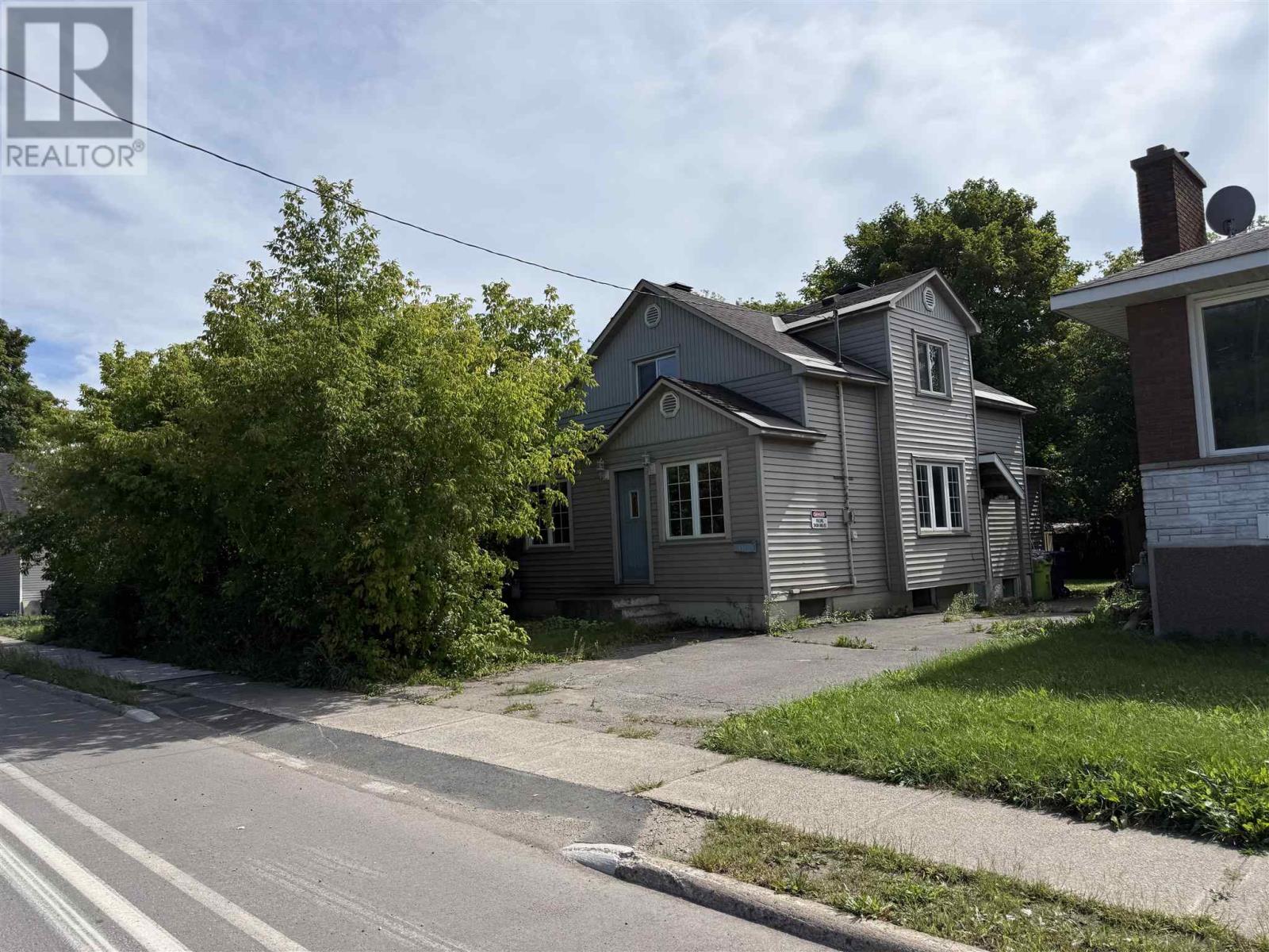 651 Wallace TER, Sault Ste. Marie — photo 4