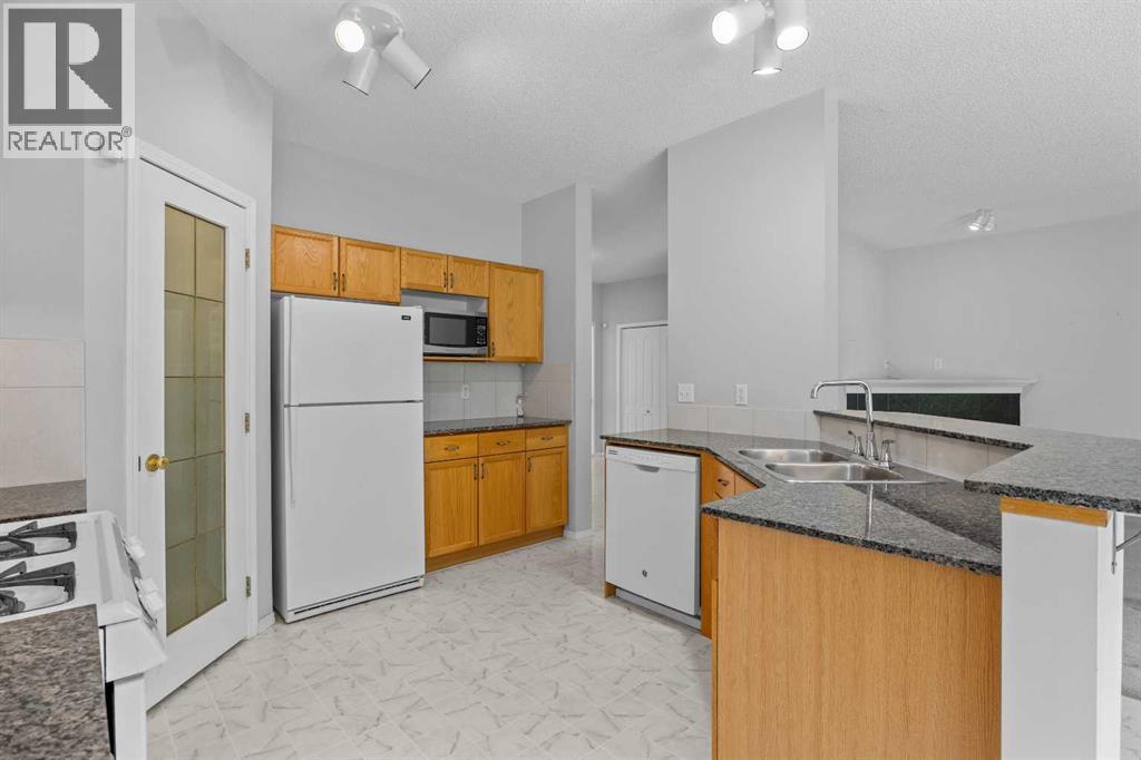 15 Hidden Ranch Crescent NW - 12