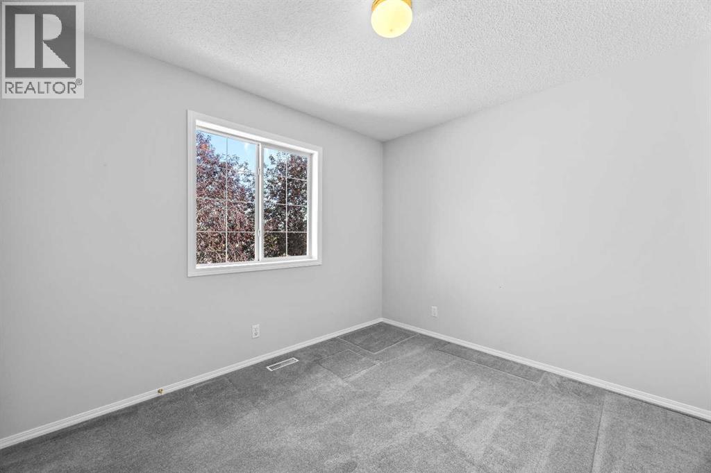 15 Hidden Ranch Crescent NW - 33
