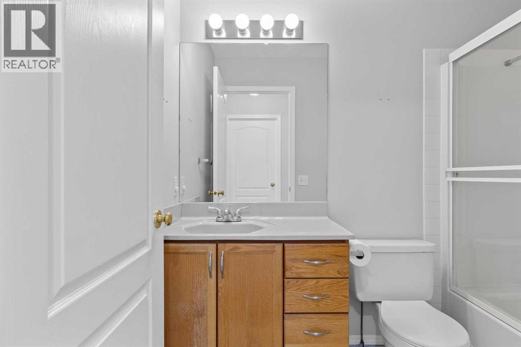 15 Hidden Ranch Crescent NW - 35