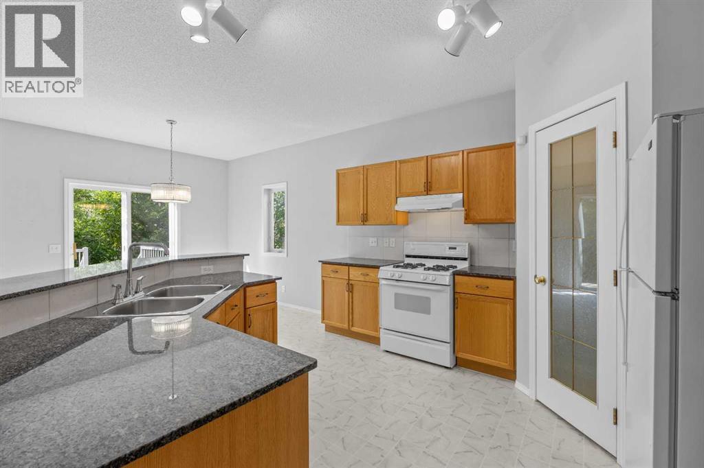 15 Hidden Ranch Crescent NW - 9