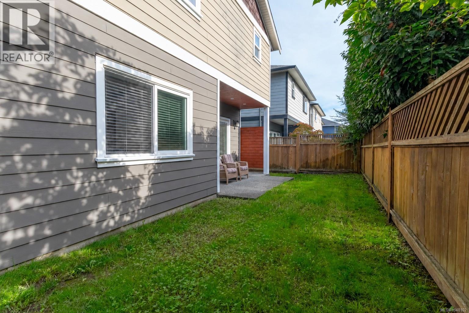 9373 East Saanich Rd - 23