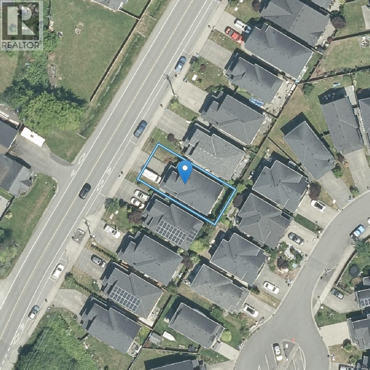 9373 East Saanich Rd - 24