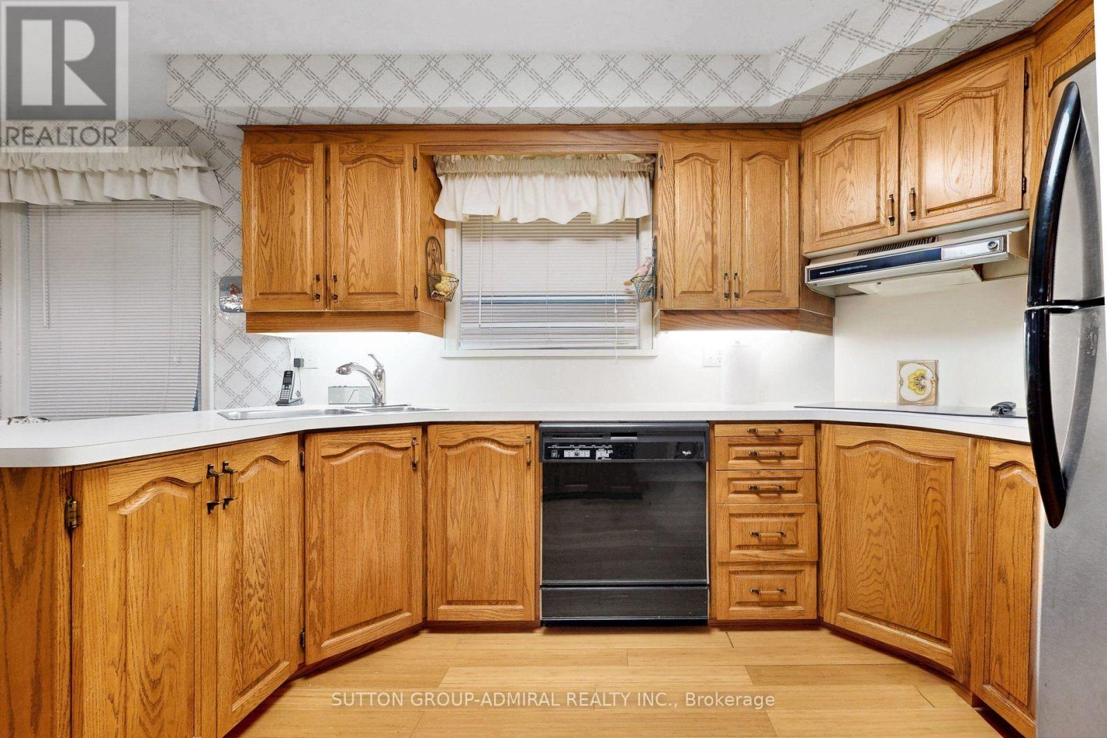 47 TALBOT ROAD - Image 17