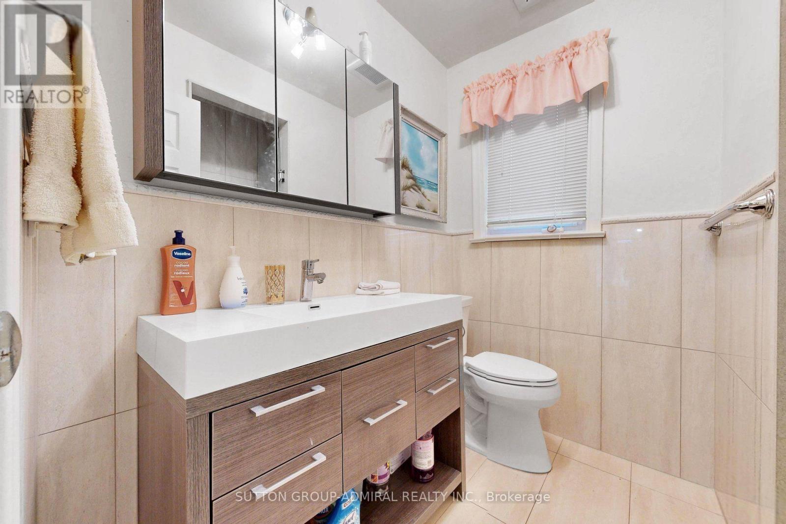 47 TALBOT ROAD - Image 21