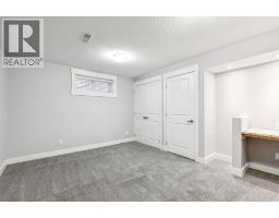 145 Rainbow Falls Glen, Chestermere, AB T1X0S5 Photo 34