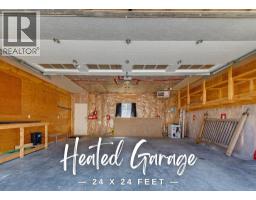 145 Rainbow Falls Glen, Chestermere, AB T1X0S5 Photo 43