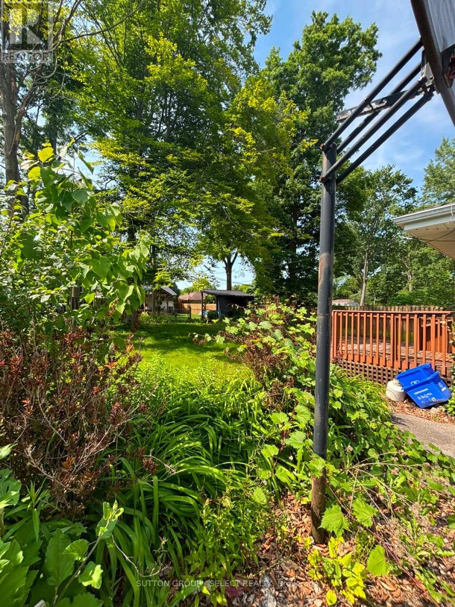 316 RIDGEWOOD CRESCENT, London South (South D) — photo 3