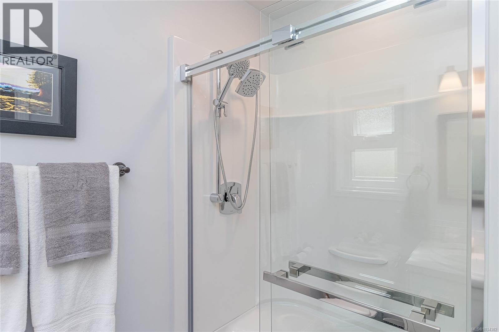 810 Colonia Dr - Image 35