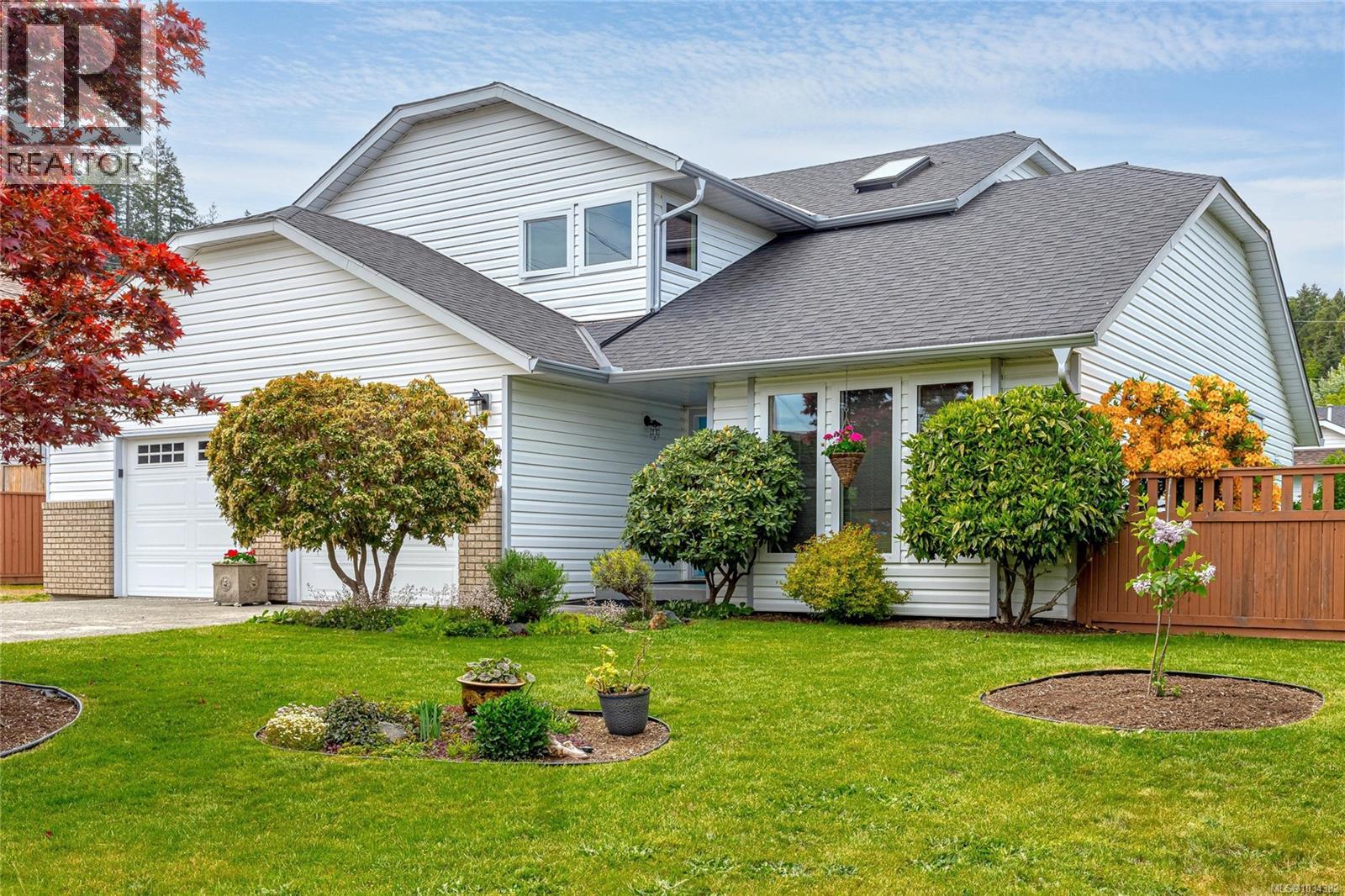 810 Colonia Dr - 1
