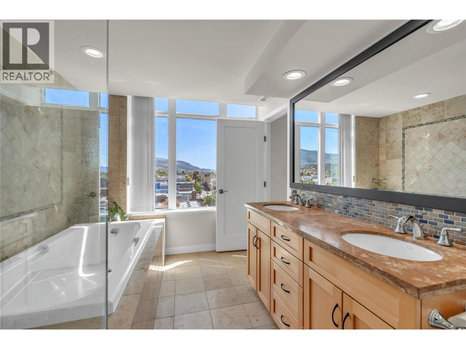 #1006 160 Lakeshore Drive - Image 21